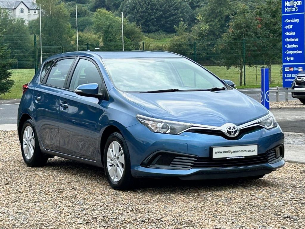 2015 Toyota Auris @ Mulligan Motors Newry